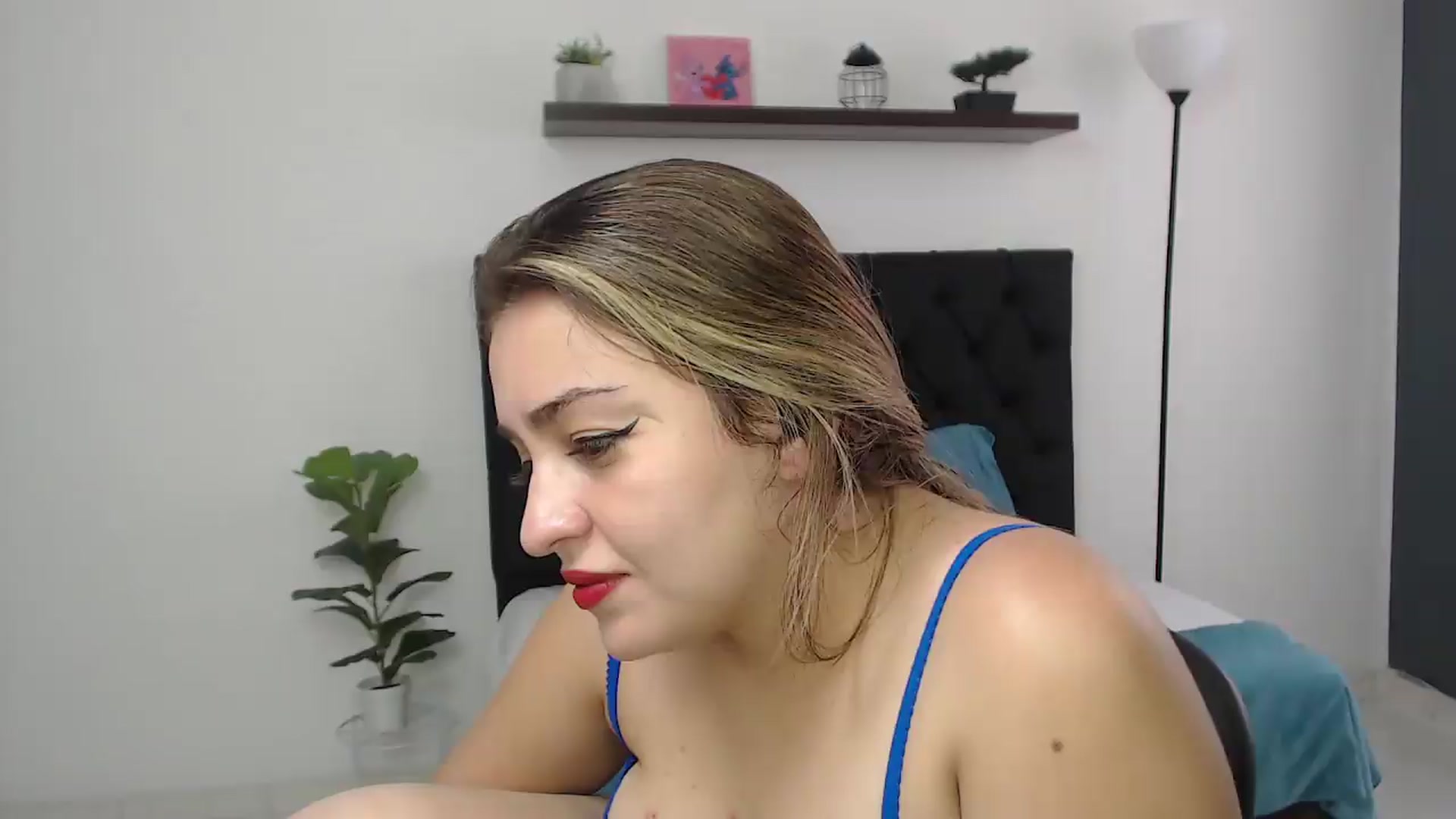Gallery image thumbnail from CamilleDucan's myfreecams stream on, 09/24/2026, 18:14 image 1 of 20