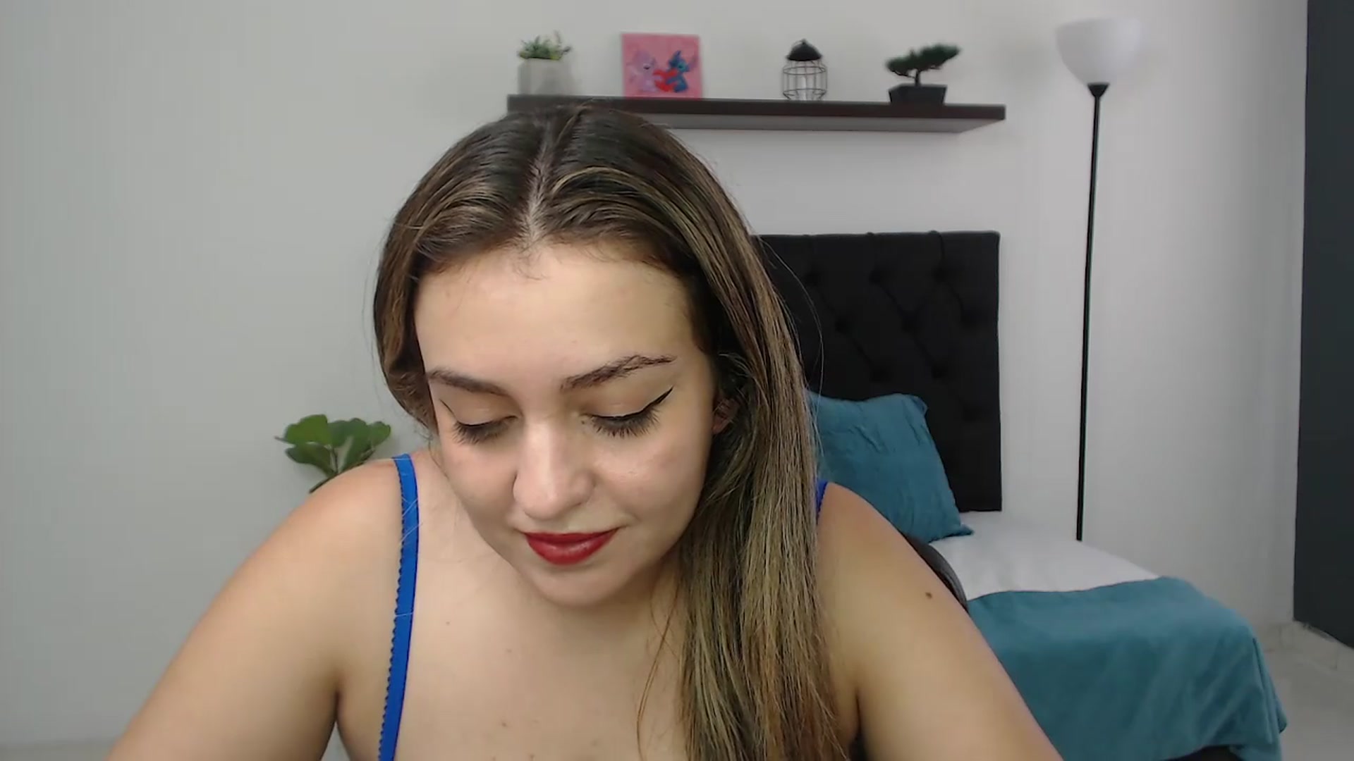 Gallery image thumbnail from CamilleDucan's myfreecams stream on, 09/24/2026, 18:14 image 14 of 20