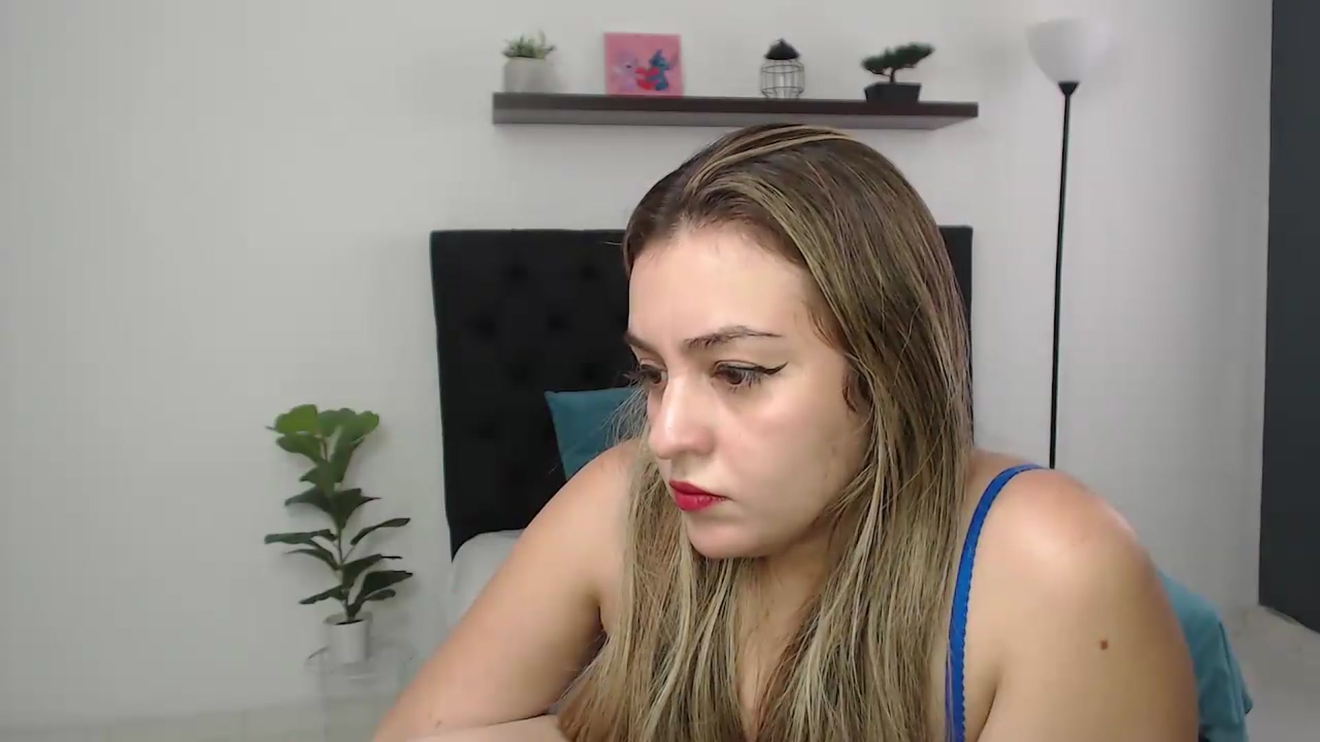 Gallery image thumbnail from CamilleDucan's myfreecams stream on, 09/24/2026, 18:14 image 11 of 20