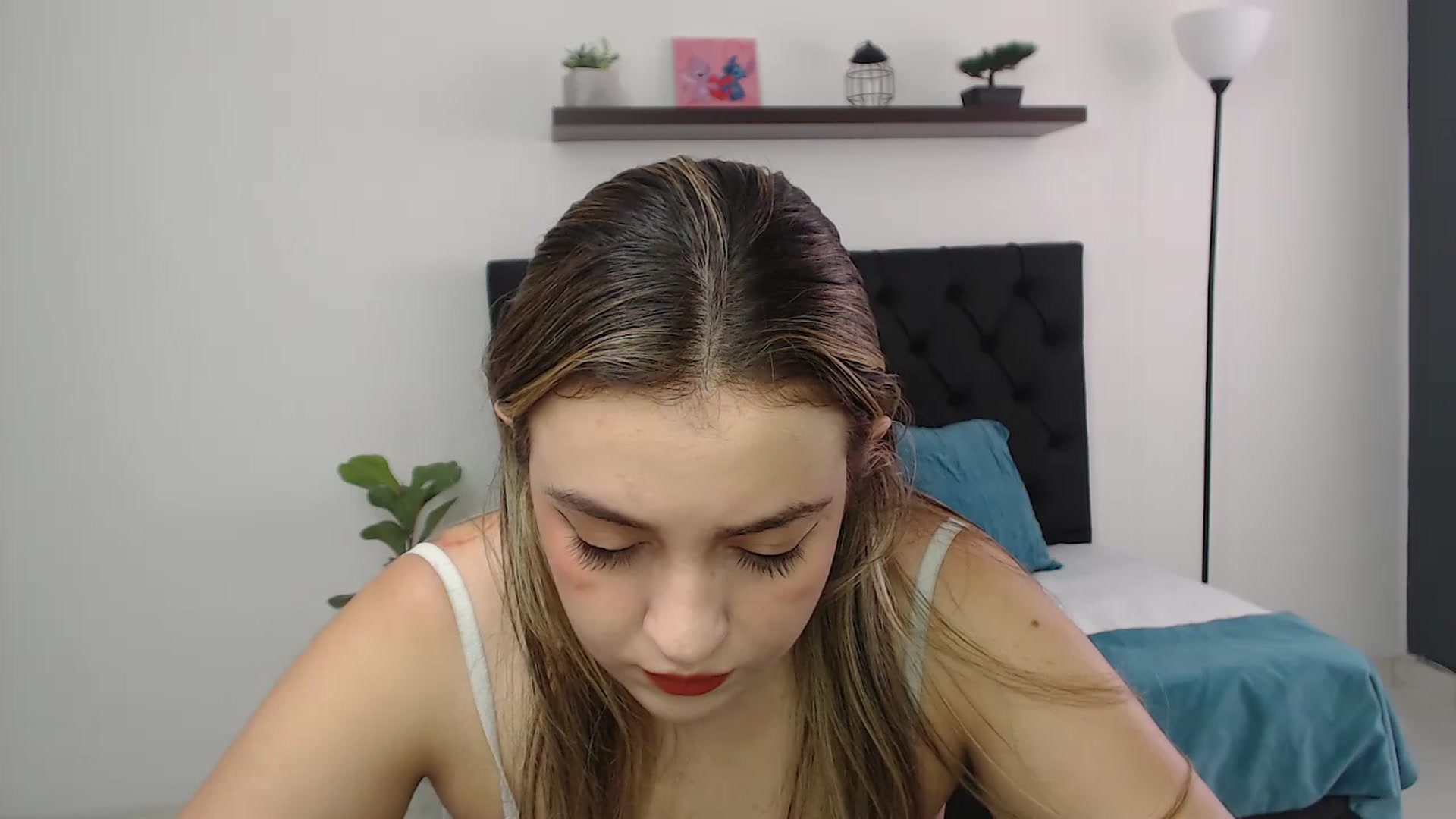 Gallery image thumbnail from CamilleDucan's myfreecams stream on, 09/25/2026, 14:06 image 14 of 20