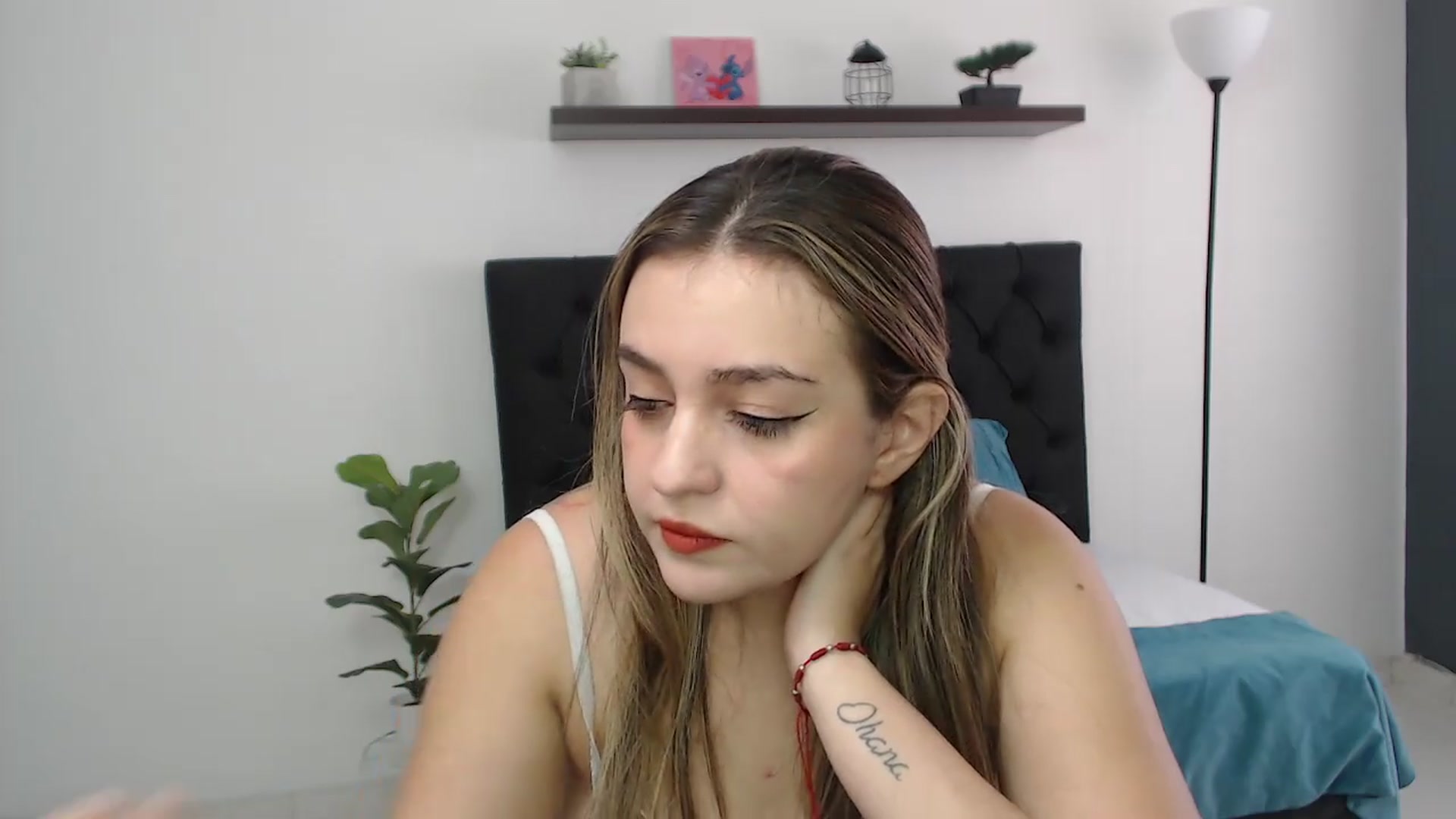 Gallery image thumbnail from CamilleDucan's myfreecams stream on, 09/25/2026, 14:53 image 19 of 20