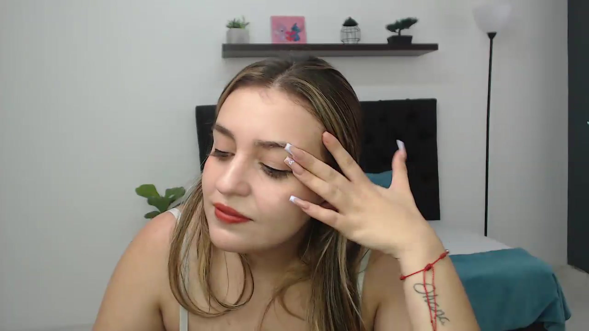 Gallery image thumbnail from CamilleDucan's myfreecams stream on, 09/25/2026, 17:17 image 17 of 20