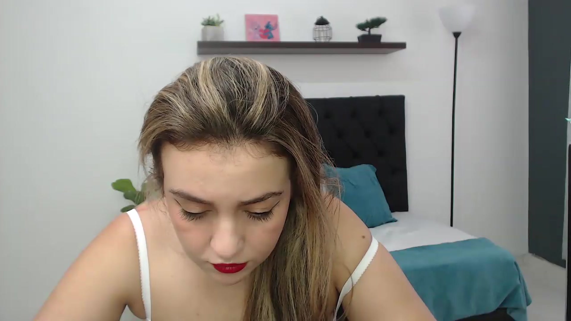 Gallery image thumbnail from CamilleDucan's myfreecams stream on, 09/26/2026, 14:52 image 4 of 20