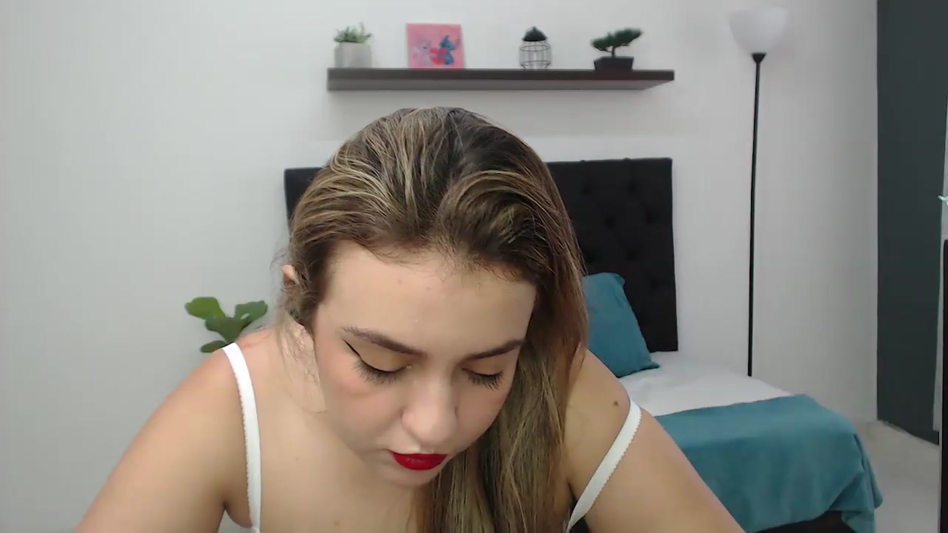 Gallery image thumbnail from CamilleDucan's myfreecams stream on, 09/26/2026, 14:52 image 2 of 20