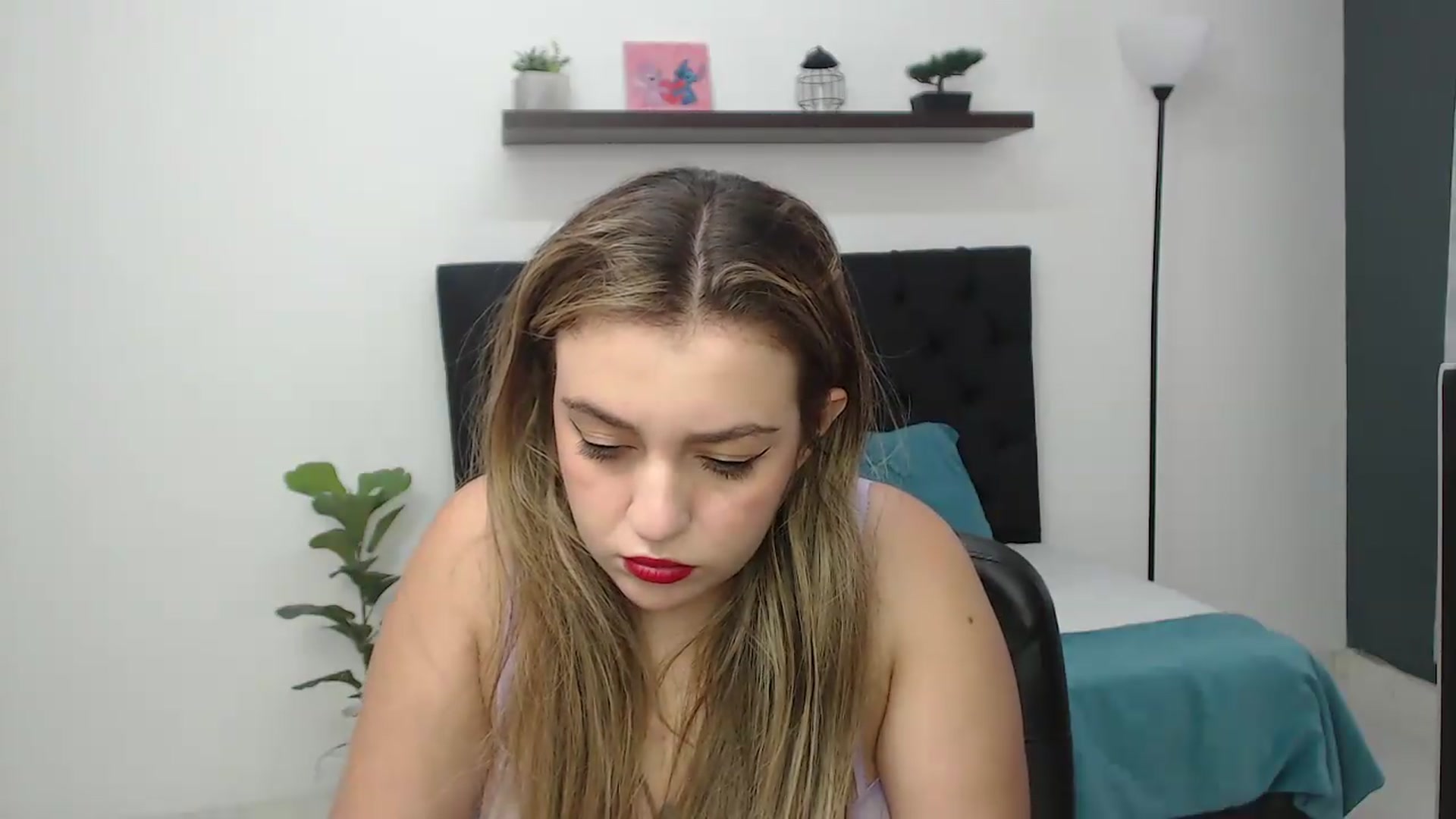 Gallery image thumbnail from CamilleDucan's myfreecams stream on, 09/28/2026, 15:05 image 12 of 20