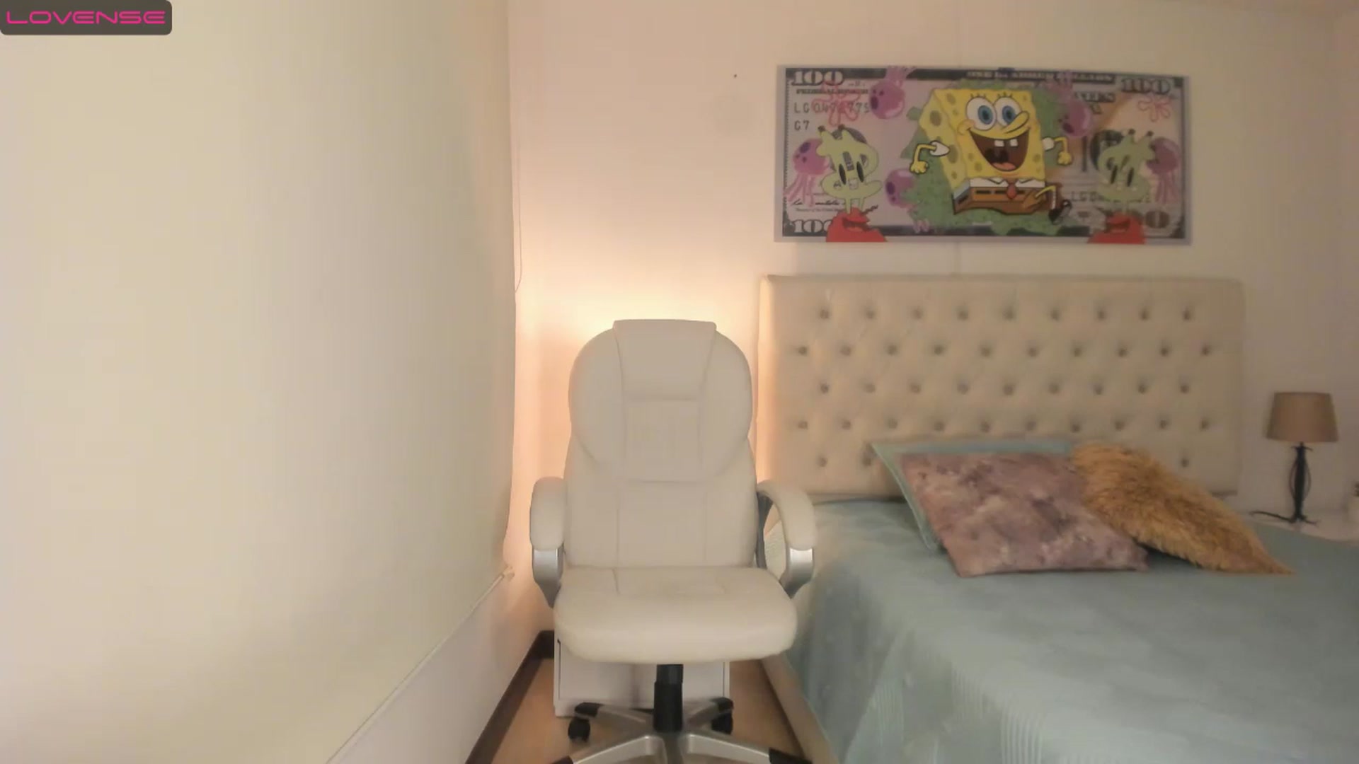 Gallery image thumbnail from Camille_angel's myfreecams stream on, 12/21/2022, 01:05 image 19 of 20
