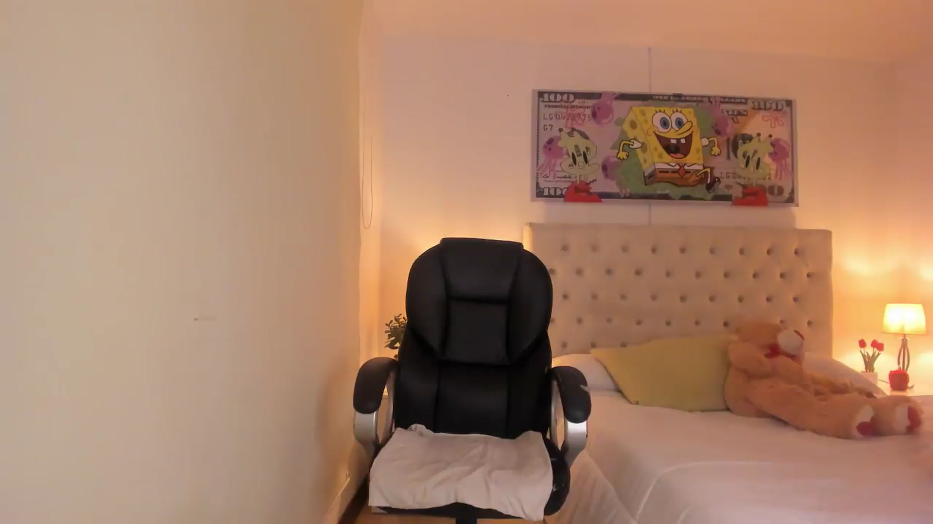 Gallery image thumbnail from Camille_angel's myfreecams stream on, 05/17/2026, 02:04 image 7 of 20