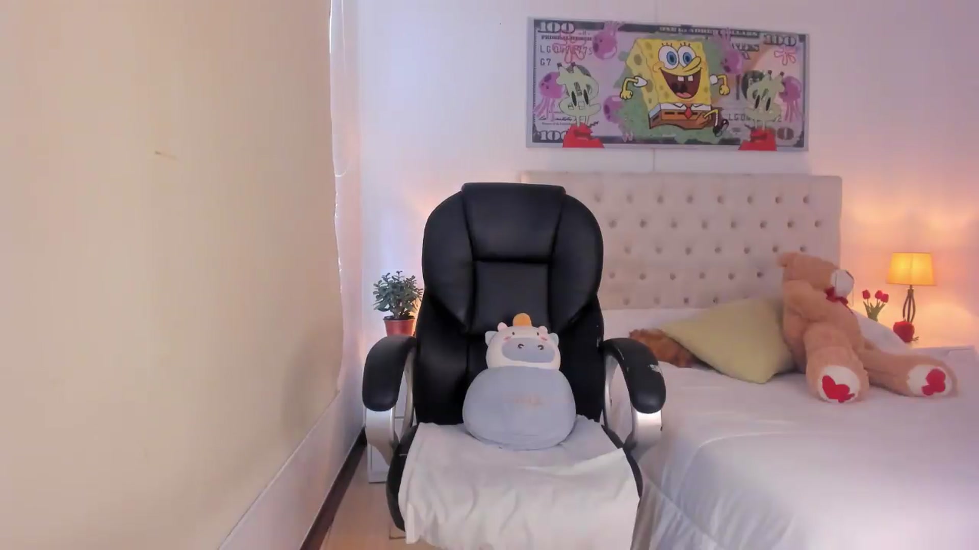Gallery image thumbnail from Camille_angel's myfreecams stream on, 05/17/2026, 18:05 image 14 of 20