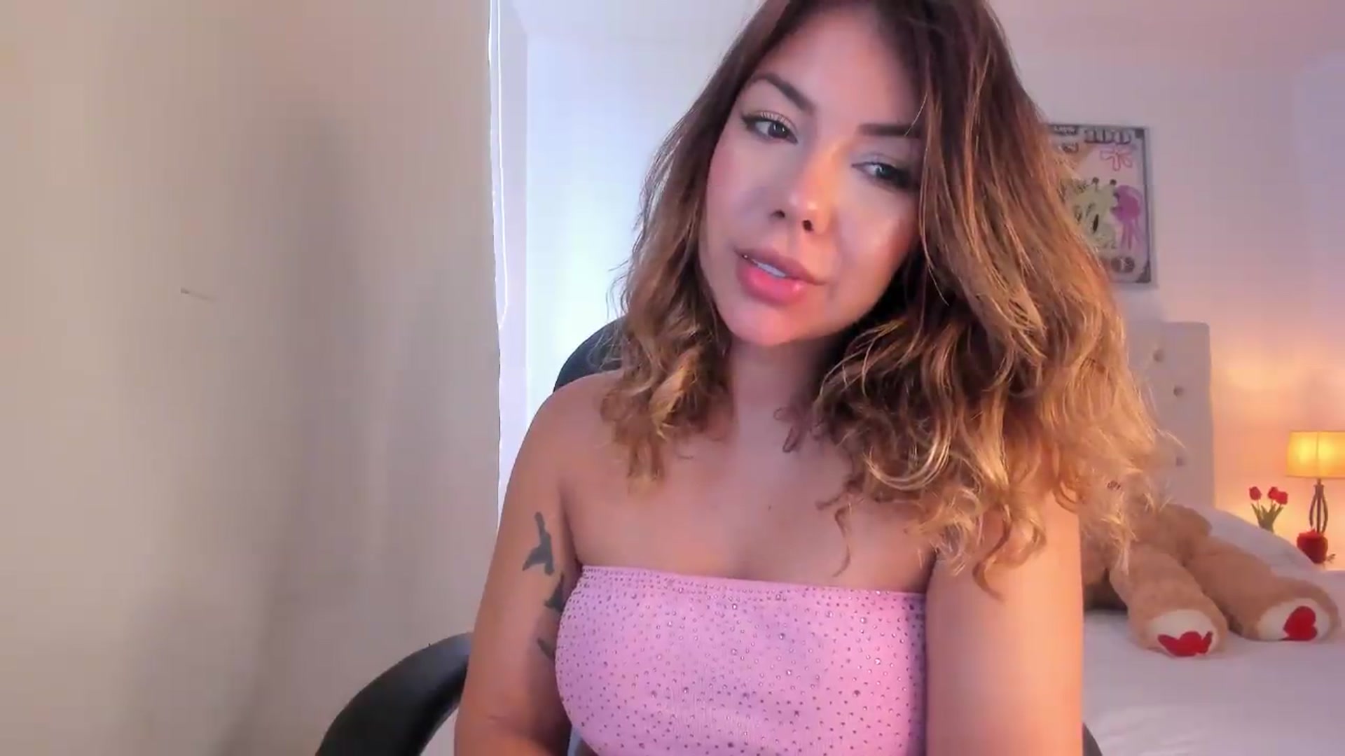 Gallery image thumbnail from Camille_angel's myfreecams stream on, 05/17/2026, 18:56 image 18 of 20