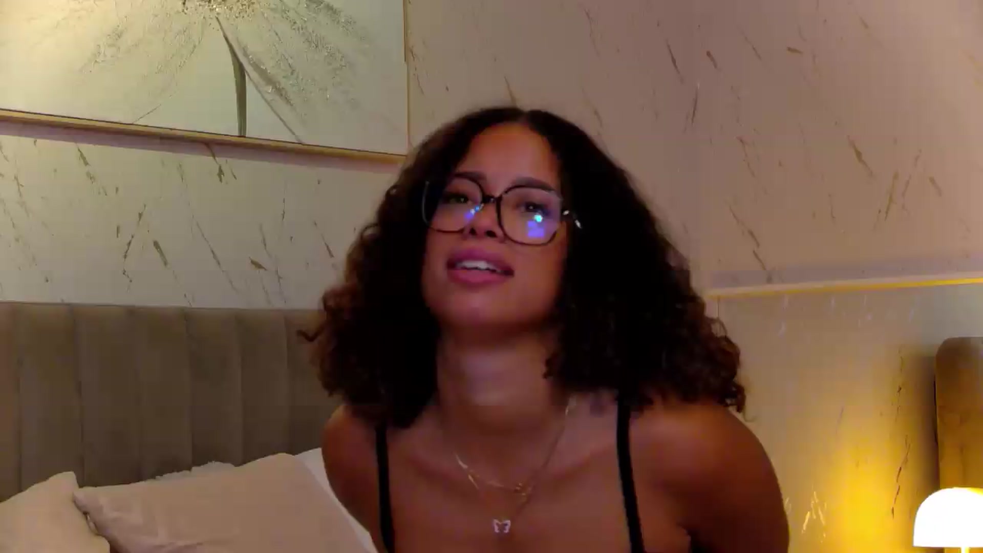 Gallery image thumbnail from CamilleeAmourr's myfreecams stream on, 08/20/2026, 09:03 image 14 of 20