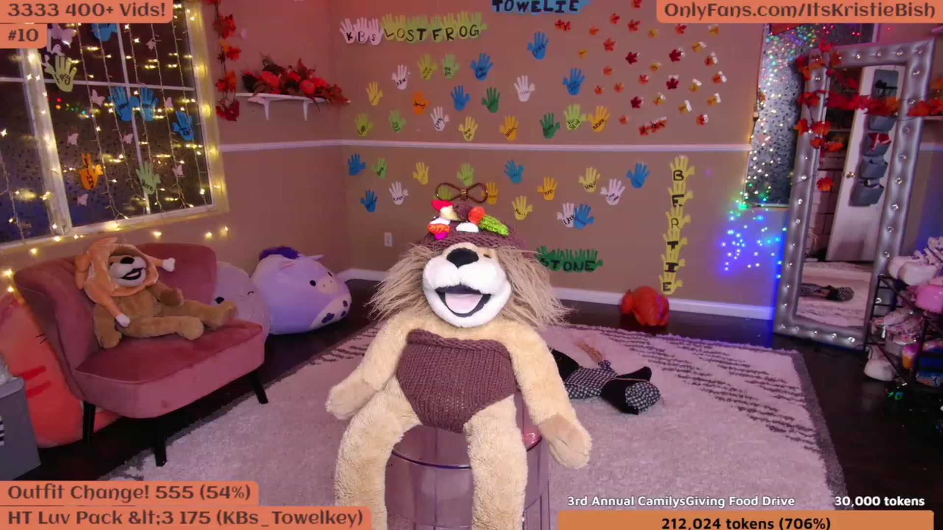 Gallery image thumbnail from CamilysGiving's myfreecams stream on, 11/16/2022, 07:52 image 4 of 20