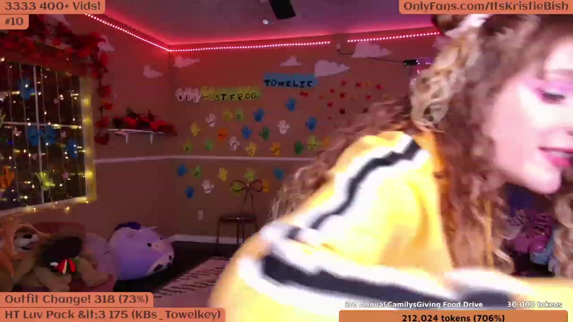 Gallery image thumbnail from CamilysGiving's myfreecams stream on, 11/16/2022, 07:52 image 6 of 20