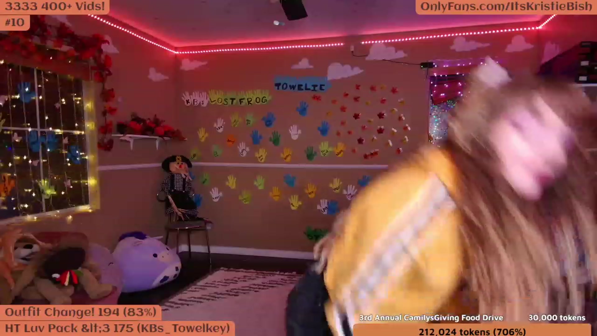 Gallery image thumbnail from CamilysGiving's myfreecams stream on, 11/16/2022, 07:52 image 7 of 20