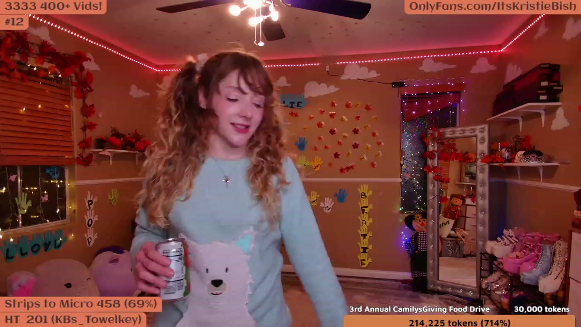 Gallery image thumbnail from CamilysGiving's myfreecams stream on, 11/17/2022, 09:11 image 6 of 20
