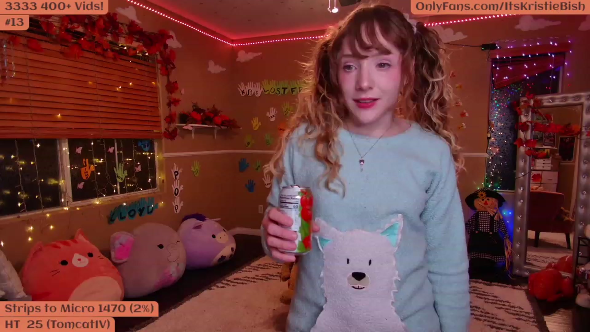 Gallery image thumbnail from CamilysGiving's myfreecams stream on, 11/17/2022, 09:11 image 1 of 20
