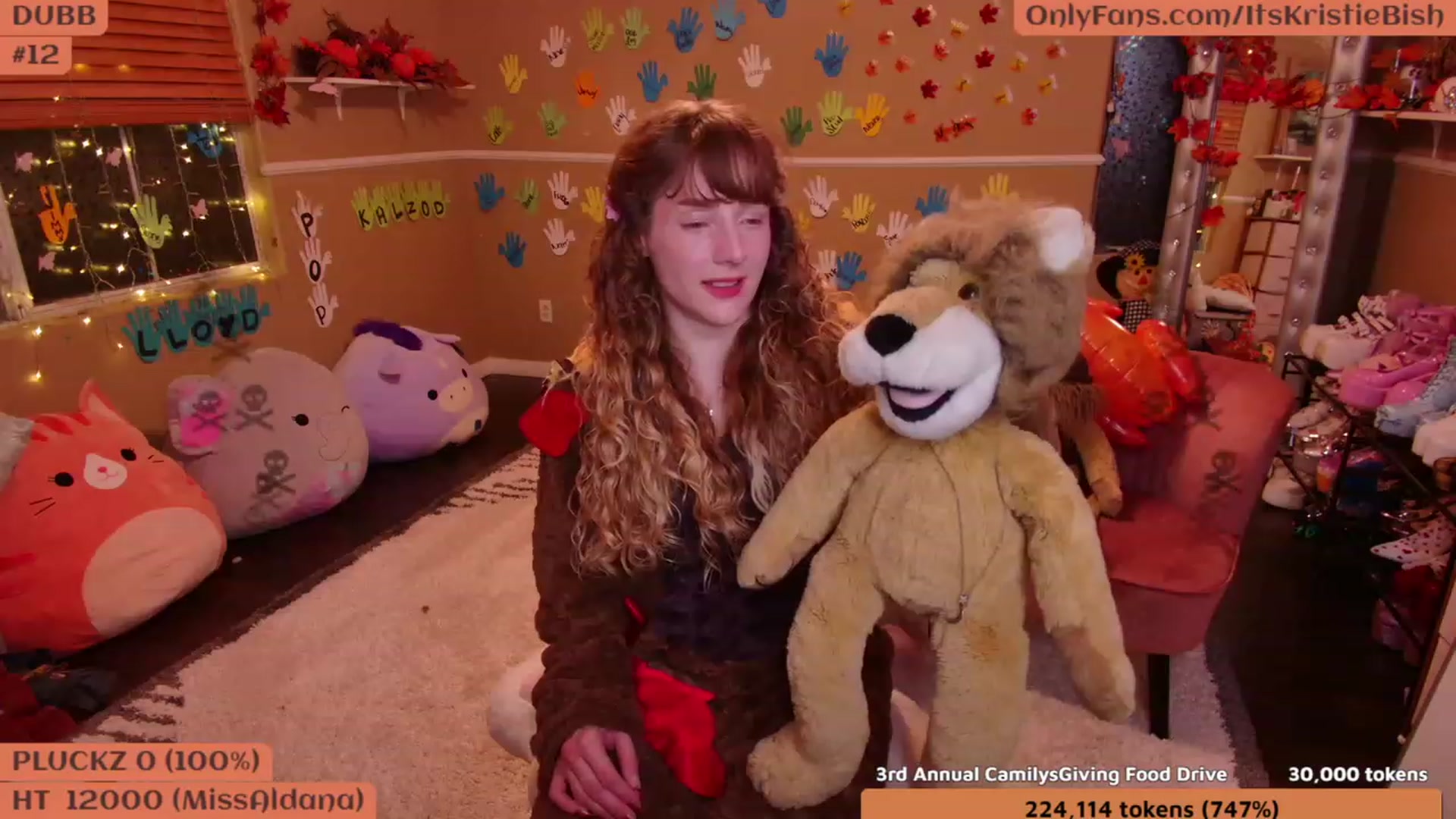 Gallery image thumbnail from CamilysGiving's myfreecams stream on, 11/19/2022, 07:38 image 3 of 20
