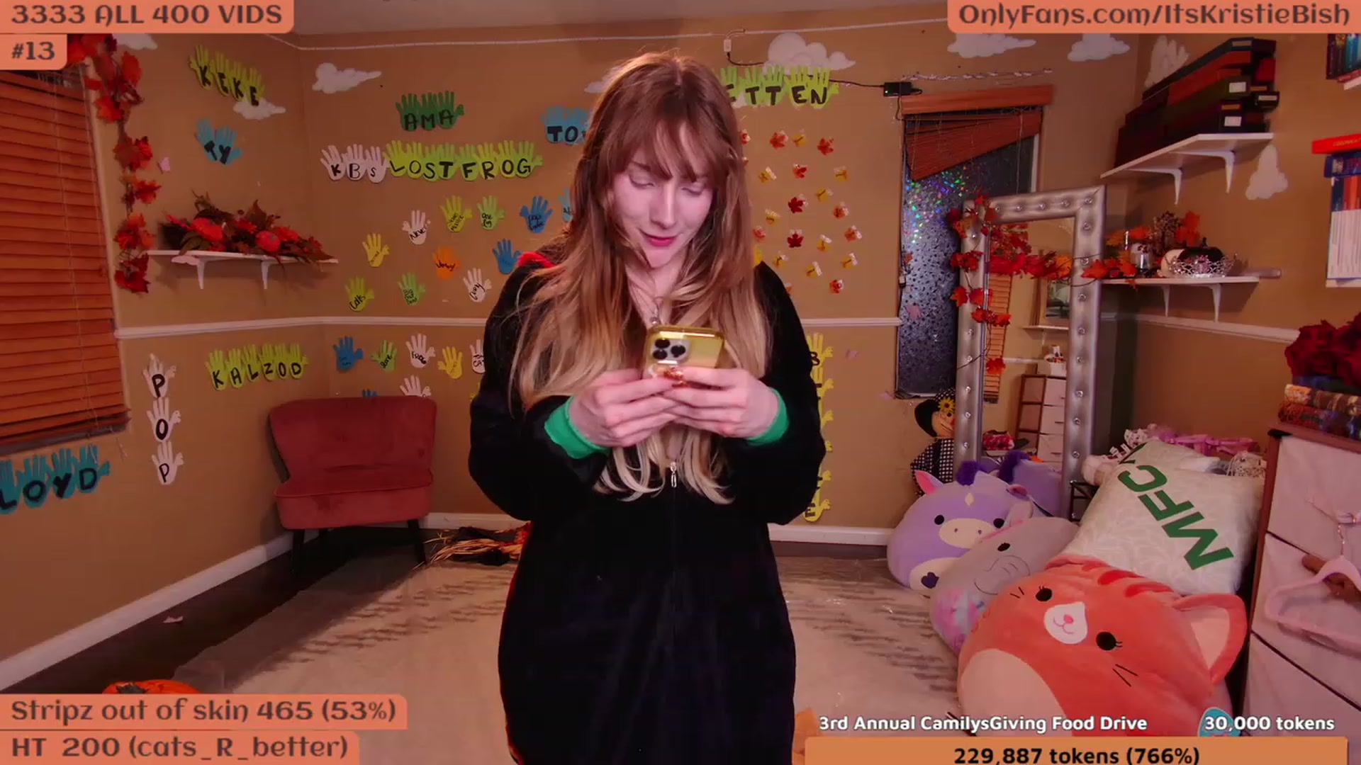 Gallery image thumbnail from CamilysGiving's myfreecams stream on, 11/21/2022, 08:27 image 4 of 20