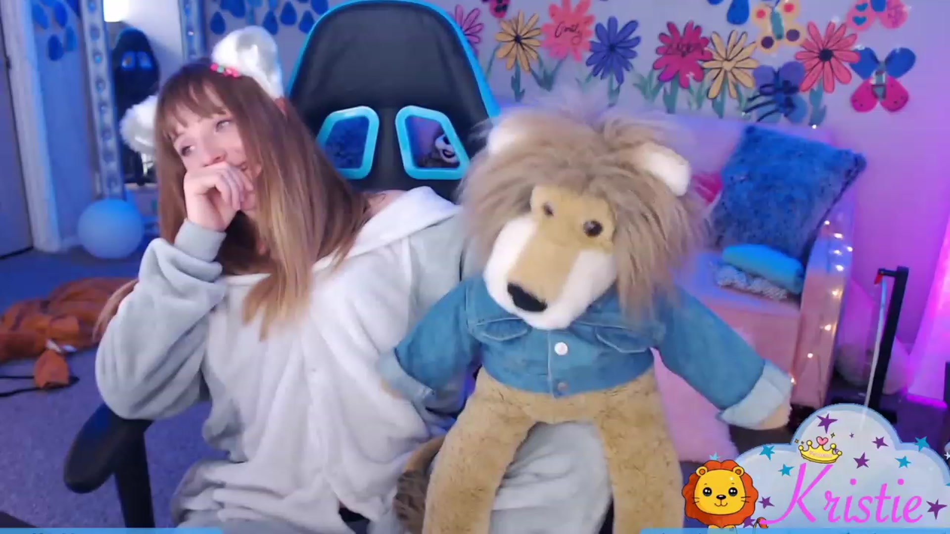 Gallery image thumbnail from CamilysGiving's myfreecams stream on, 11/23/2022, 09:02 image 20 of 20
