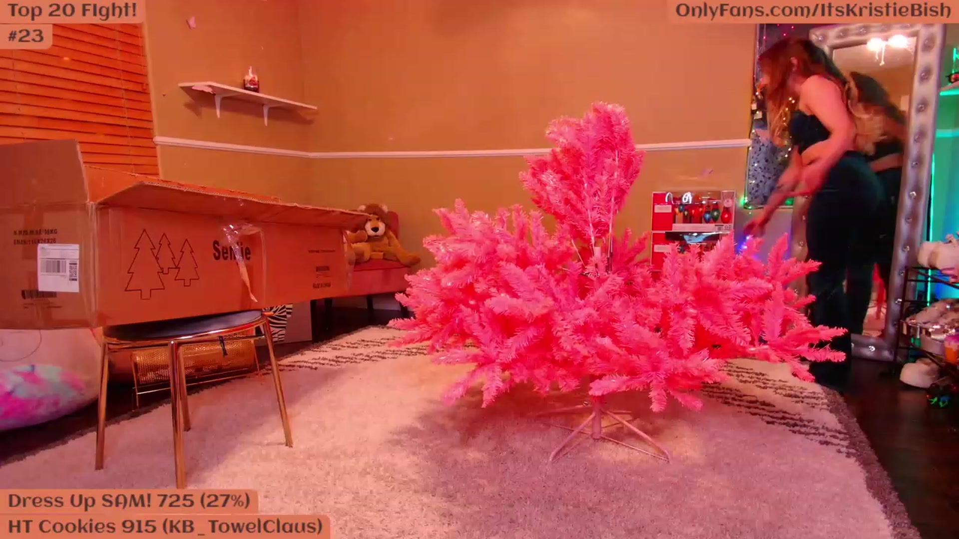 Gallery image thumbnail from CamilysGiving's myfreecams stream on, 11/27/2022, 06:12 image 9 of 20