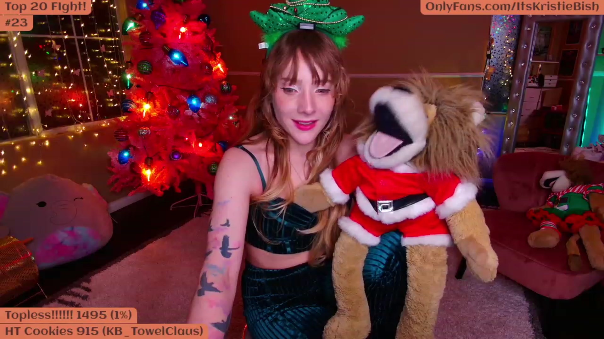Gallery image thumbnail from CamilysGiving's myfreecams stream on, 11/27/2022, 09:07 image 19 of 20