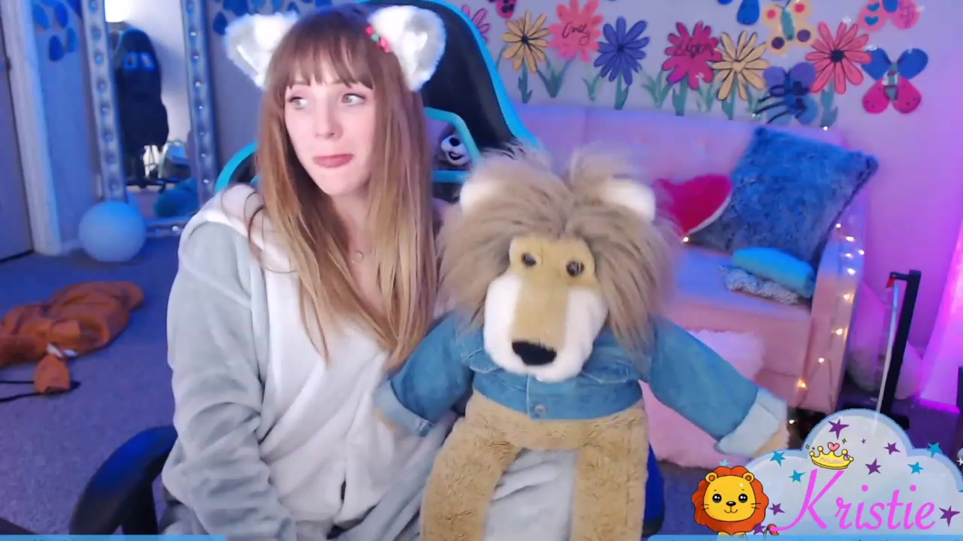 Gallery image thumbnail from CamilysGiving's myfreecams stream on, 11/27/2022, 09:07 image 20 of 20