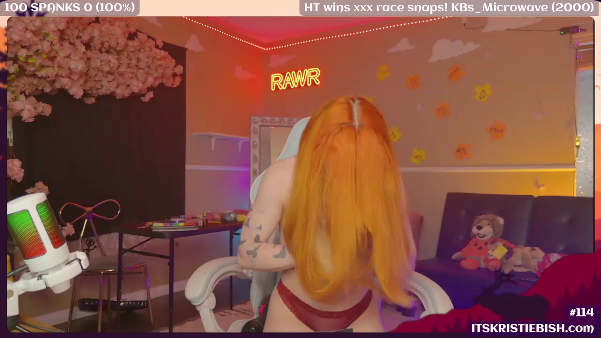Gallery image thumbnail from CamilysGiving's myfreecams stream on, 11/17/2023, 24:56 image 1 of 20