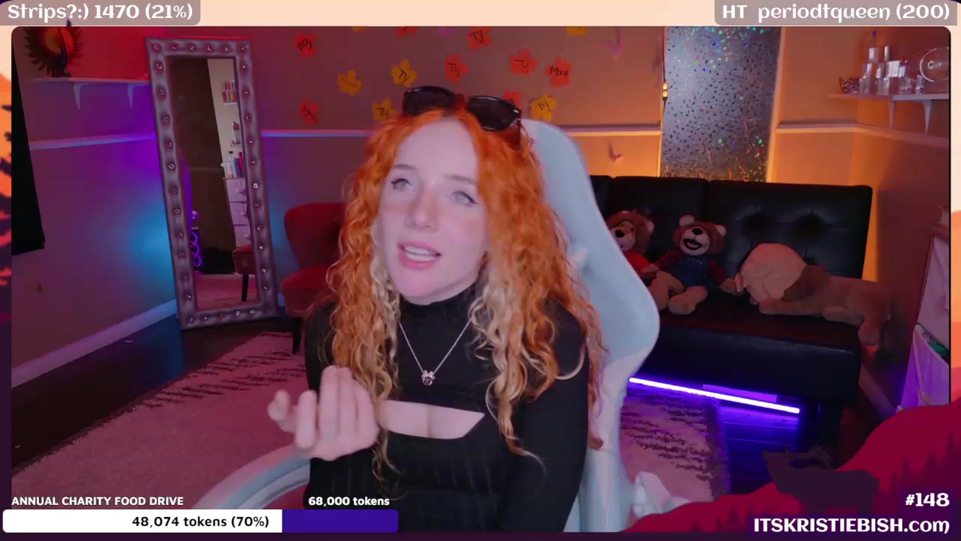 Gallery image thumbnail from CamilysGiving's myfreecams stream on, 11/21/2023, 07:14 image 6 of 20
