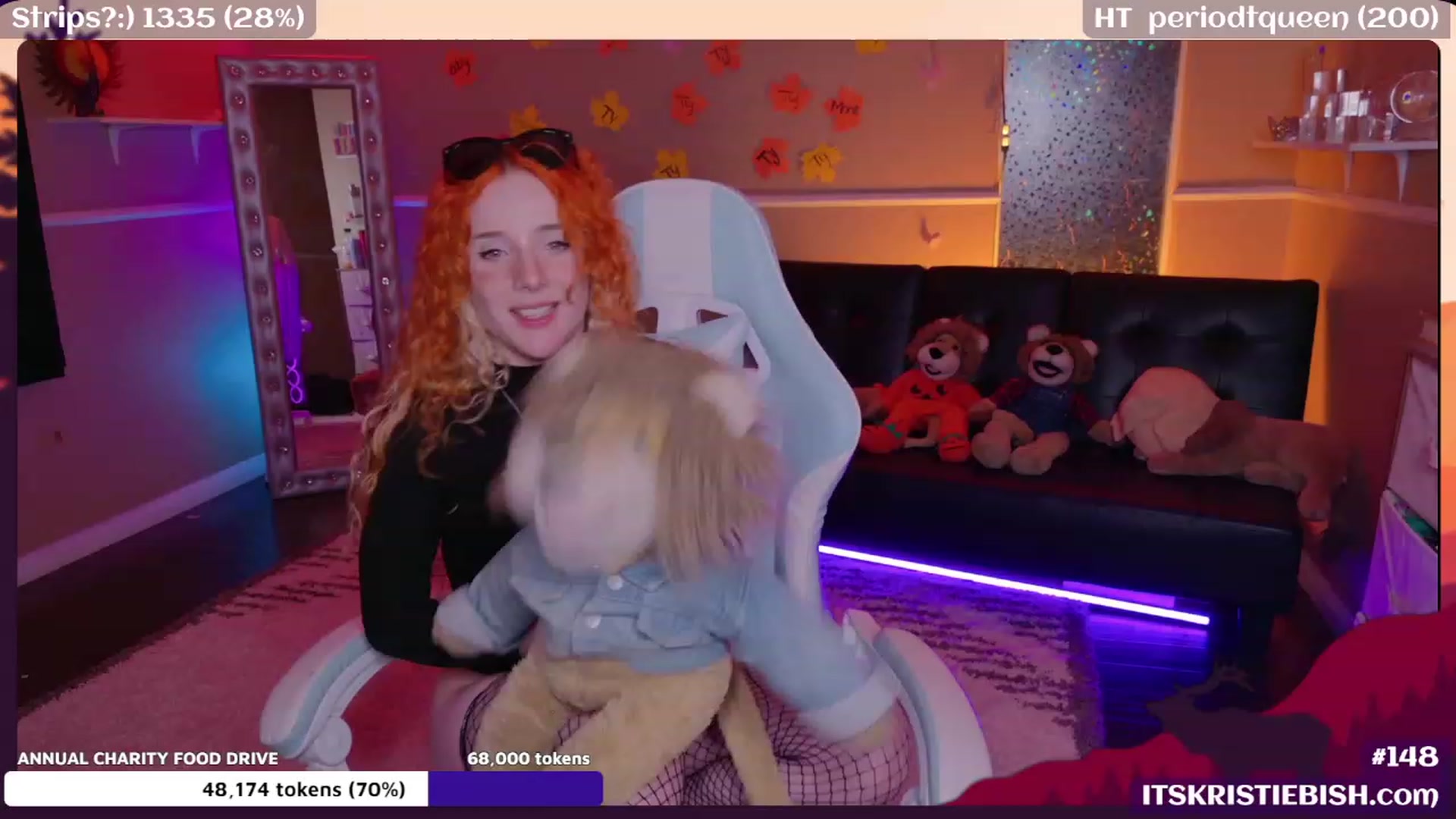 Gallery image thumbnail from CamilysGiving's myfreecams stream on, 11/21/2023, 07:14 image 10 of 20