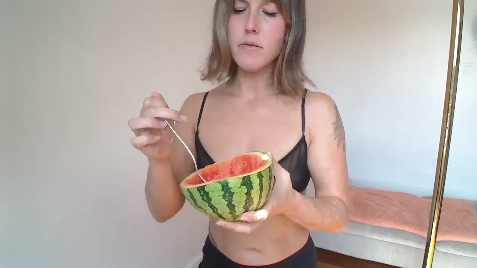 Gallery image thumbnail from CammyCaptain's myfreecams stream on, 09/15/2024, 19:25 image 12 of 20