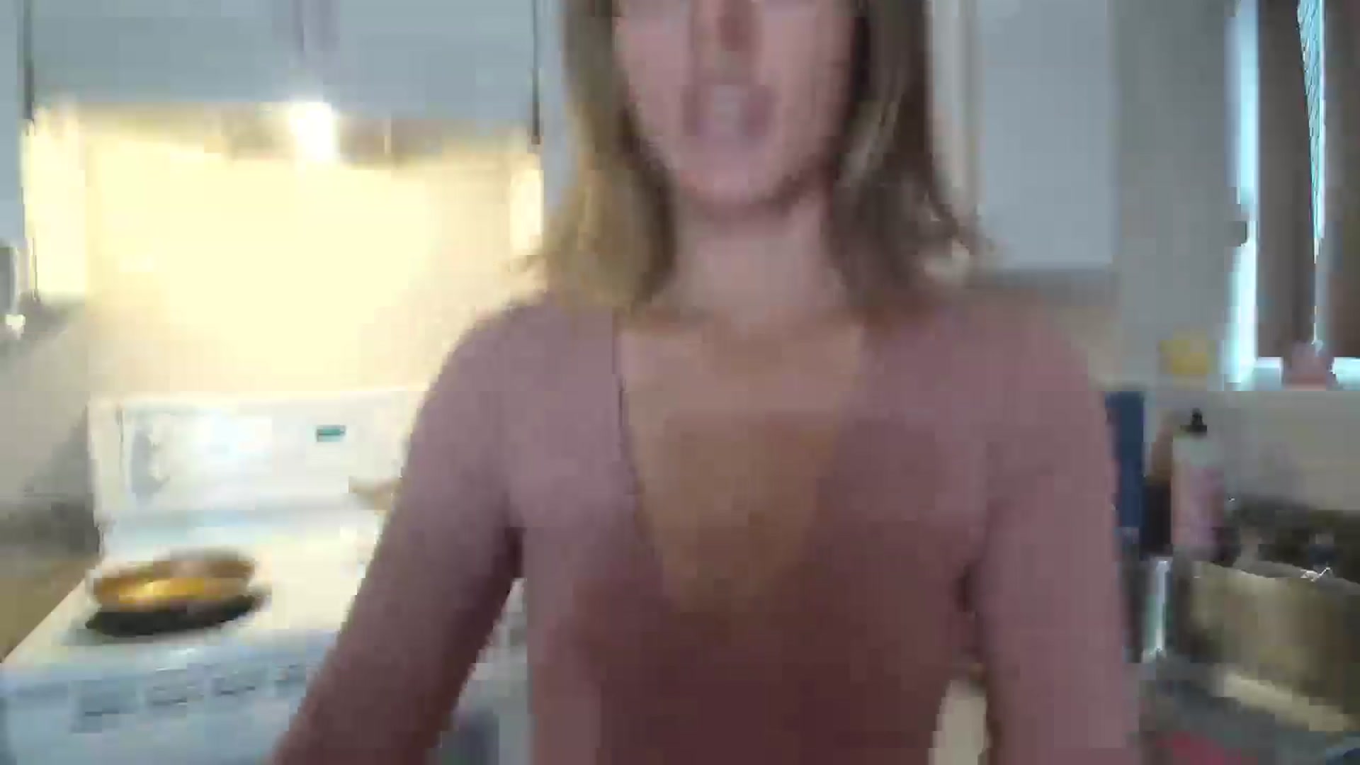 Gallery image thumbnail from CammyCaptain's myfreecams stream on, 09/26/2024, 17:37 image 19 of 20