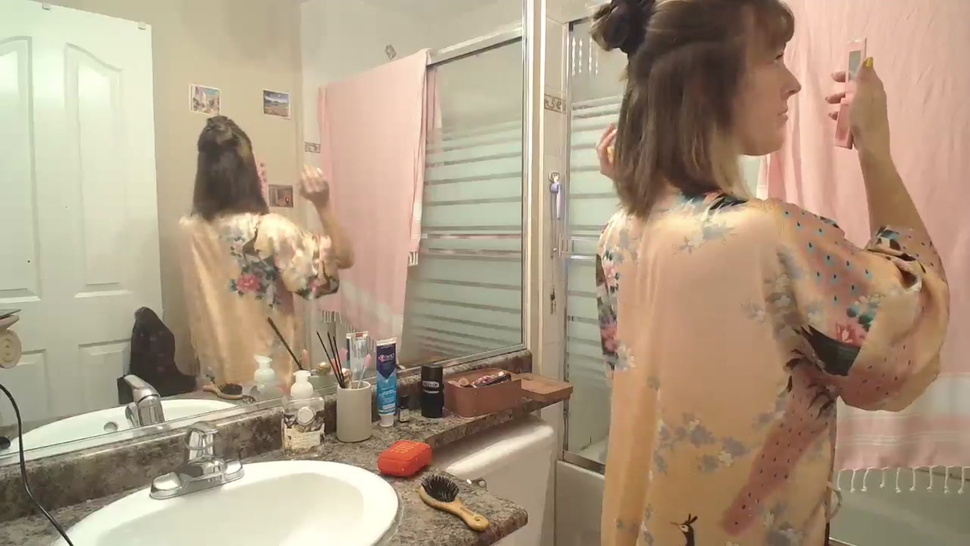 Gallery image thumbnail from CammyCaptain's myfreecams stream on, 10/22/2024, 19:24 image 2 of 20