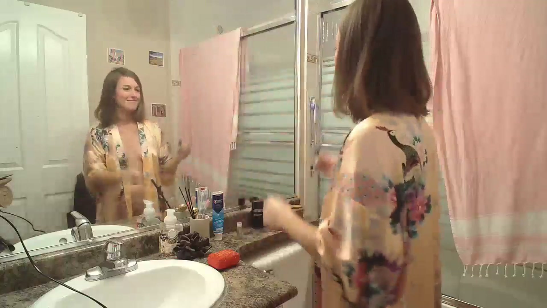 Gallery image thumbnail from CammyCaptain's myfreecams stream on, 10/22/2024, 19:24 image 18 of 20