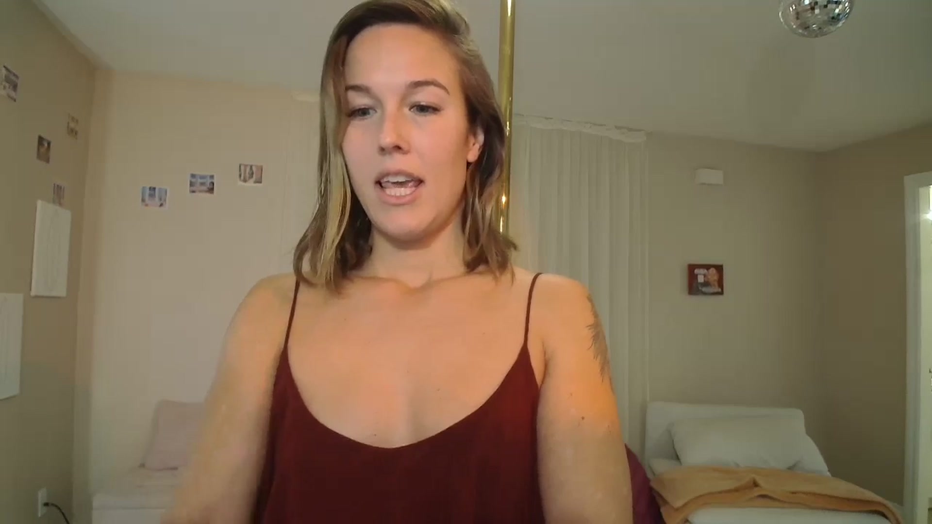 Gallery image thumbnail from CammyCaptain's myfreecams stream on, 10/24/2024, 18:12 image 4 of 20