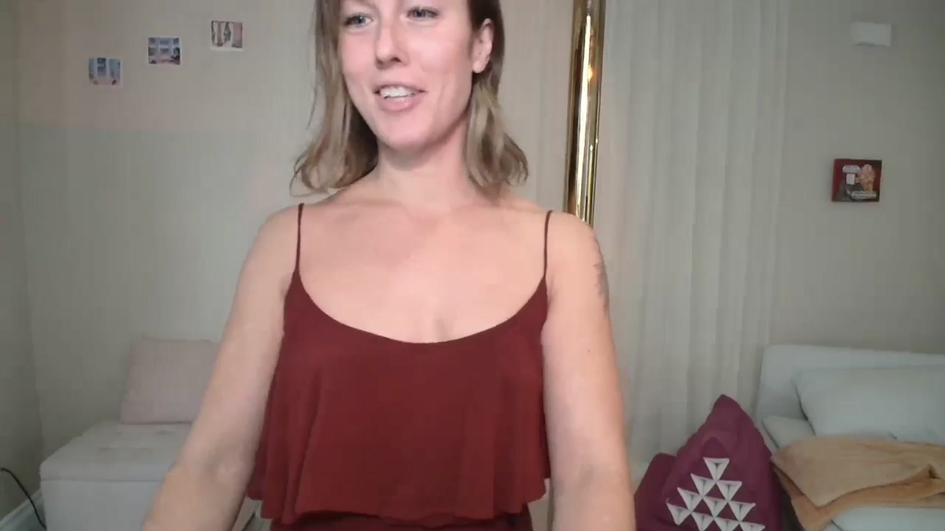 Gallery image thumbnail from CammyCaptain's myfreecams stream on, 10/24/2024, 18:12 image 9 of 20