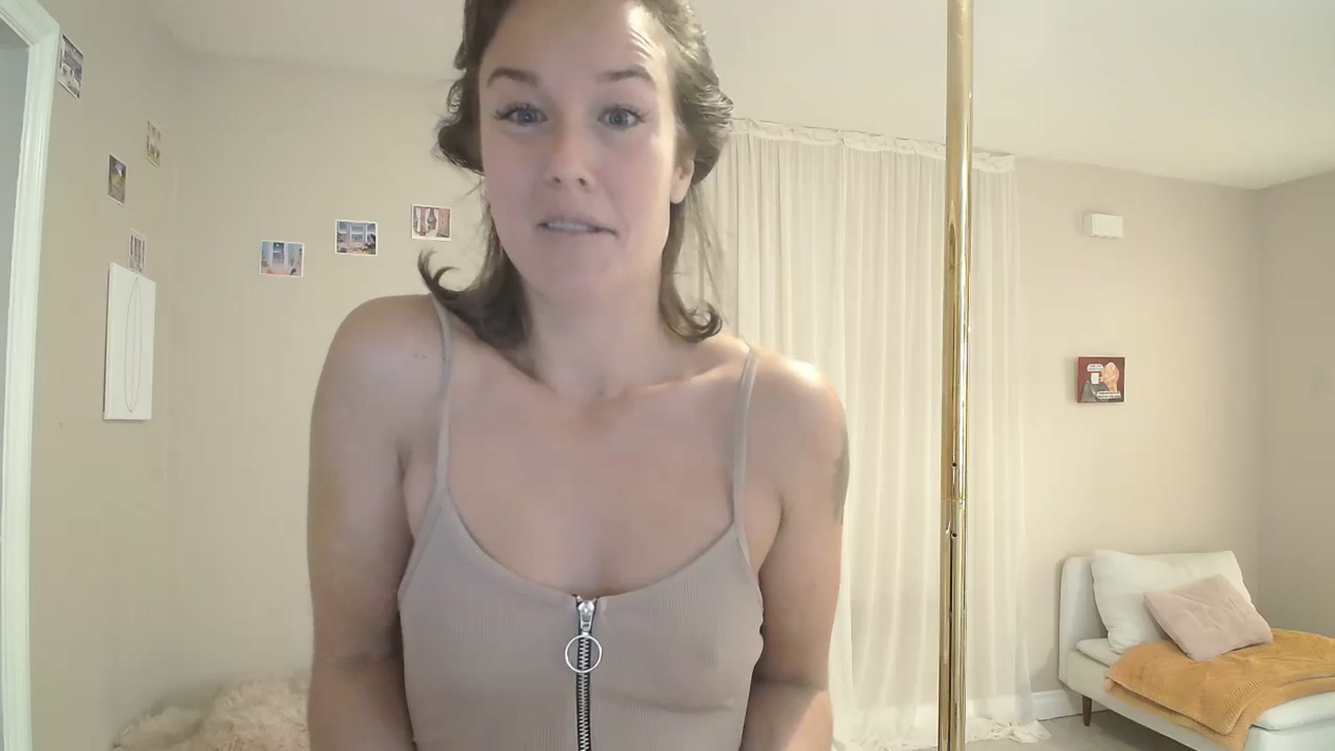 Gallery image thumbnail from CammyCaptain's myfreecams stream on, 10/25/2024, 17:07 image 19 of 20