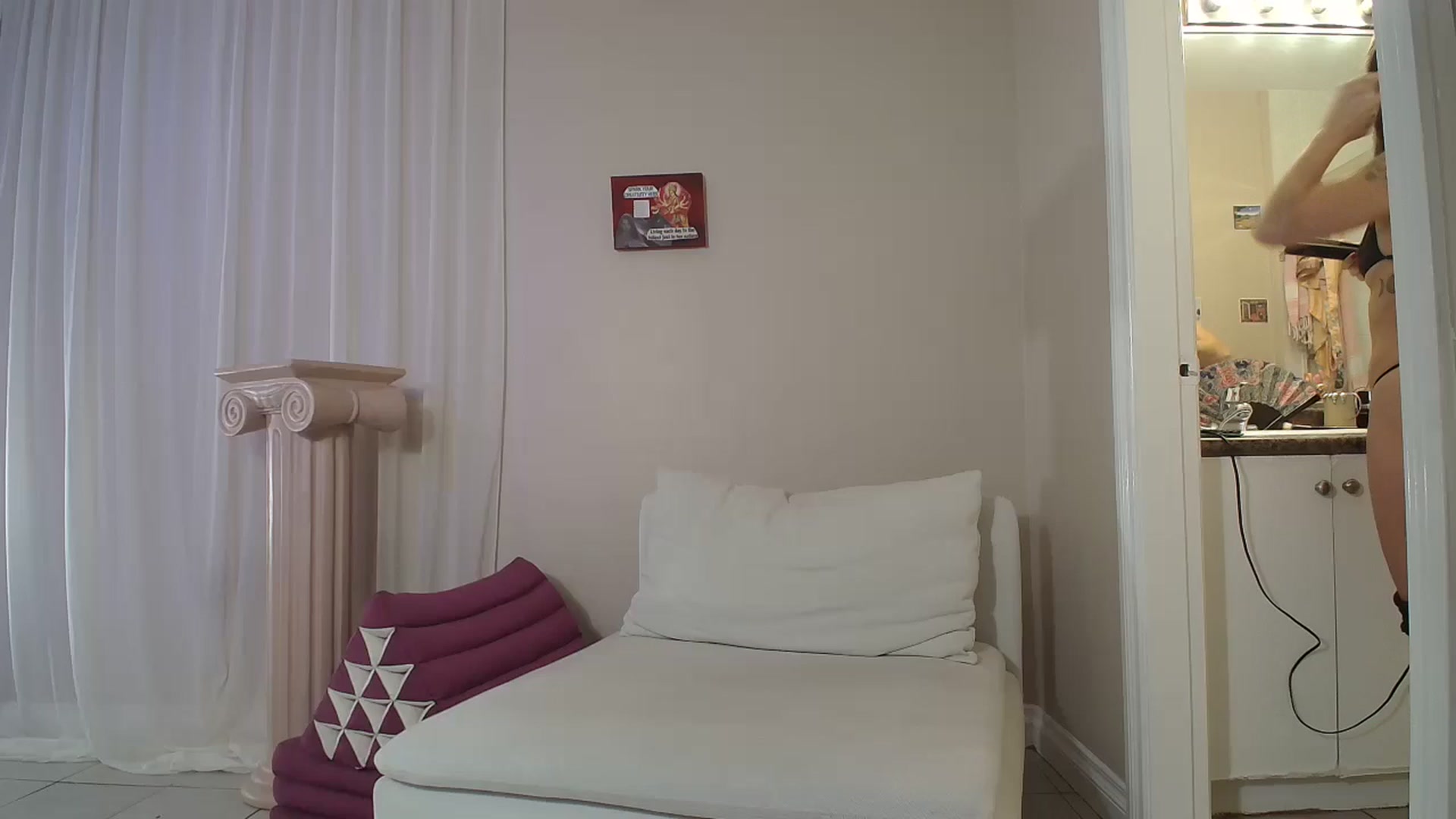 Gallery image thumbnail from CammyCaptain's myfreecams stream on, 10/29/2024, 17:36 image 3 of 20