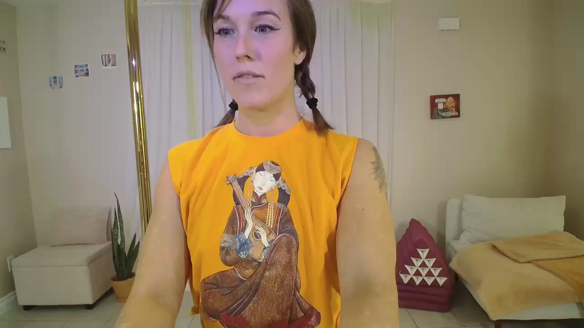 Gallery image thumbnail from CammyCaptain's myfreecams stream on, 10/30/2024, 24:23 image 1 of 20