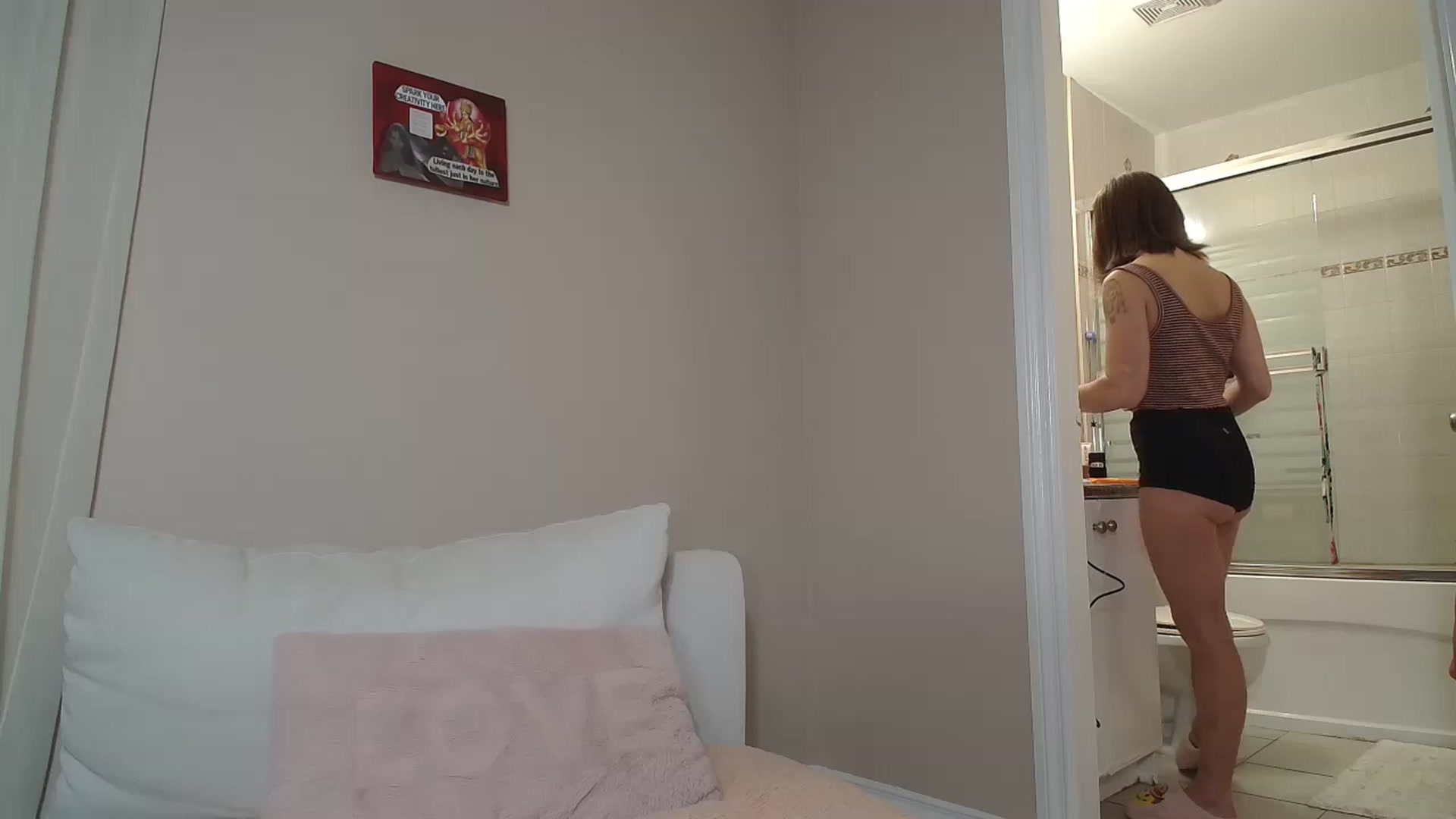 Gallery image thumbnail from CammyCaptain's myfreecams stream on, 11/03/2024, 17:00 image 3 of 20