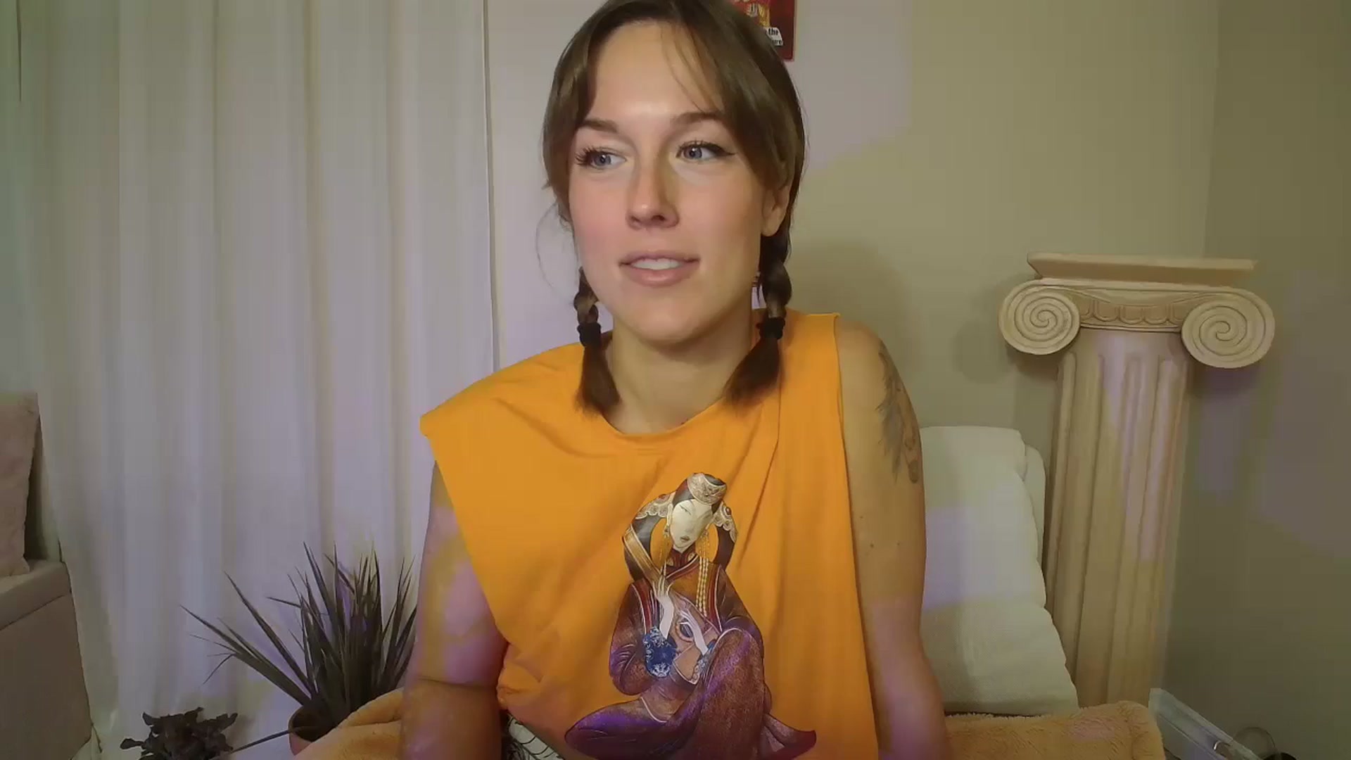 Gallery image thumbnail from CammyCaptain's myfreecams stream on, 11/09/2024, 19:20 image 8 of 20