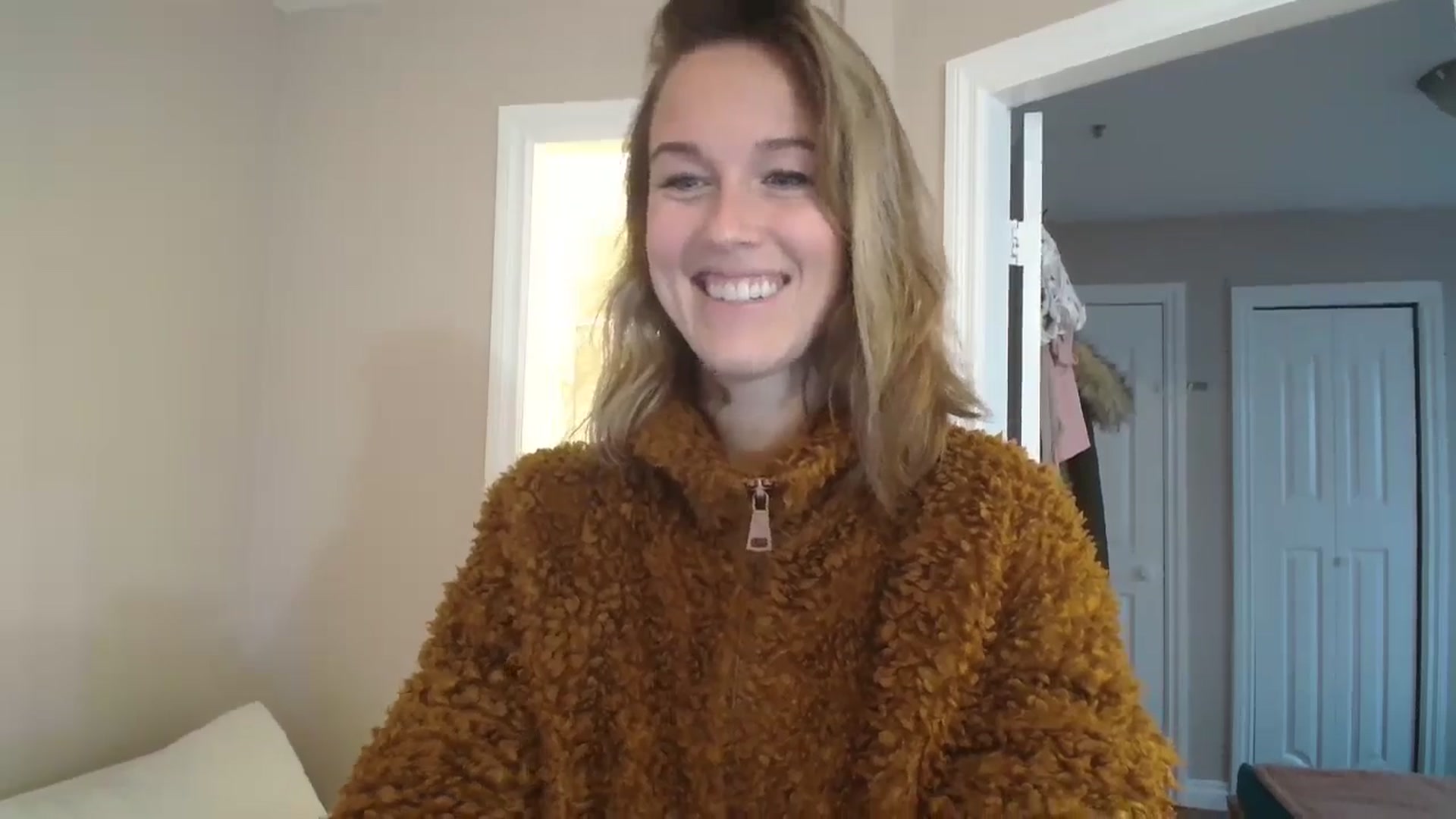 Gallery image thumbnail from CammyCaptain's myfreecams stream on, 11/13/2024, 18:14 image 18 of 20