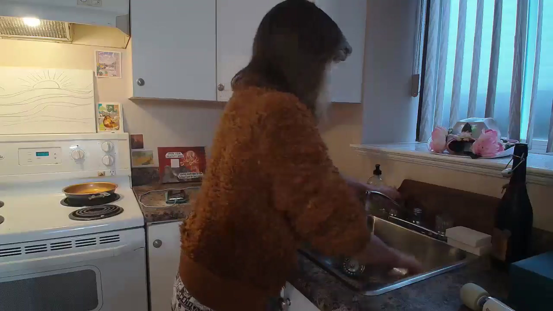 Gallery image thumbnail from CammyCaptain's myfreecams stream on, 11/13/2024, 18:14 image 10 of 20