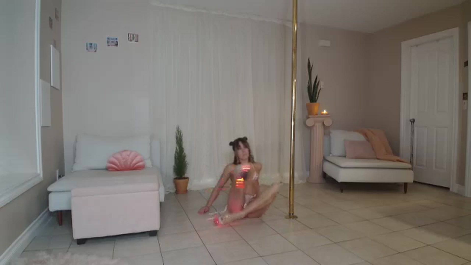 Gallery image thumbnail from CammyCaptain's myfreecams stream on, 11/19/2024, 03:23 image 9 of 20