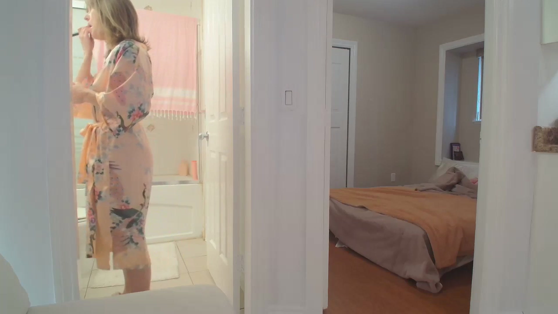 Gallery image thumbnail from CammyCaptain's myfreecams stream on, 11/23/2024, 17:01 image 12 of 20