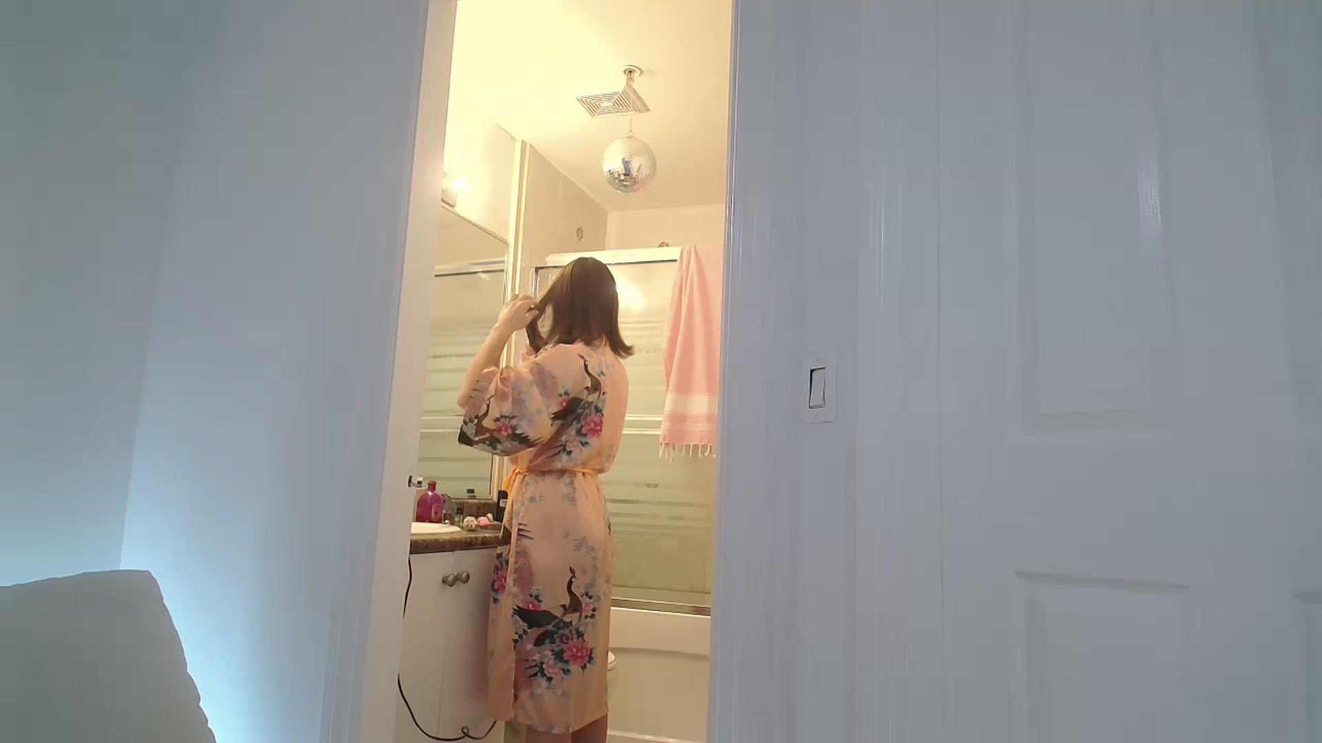 Gallery image thumbnail from CammyCaptain's myfreecams stream on, 11/23/2024, 18:30 image 14 of 20