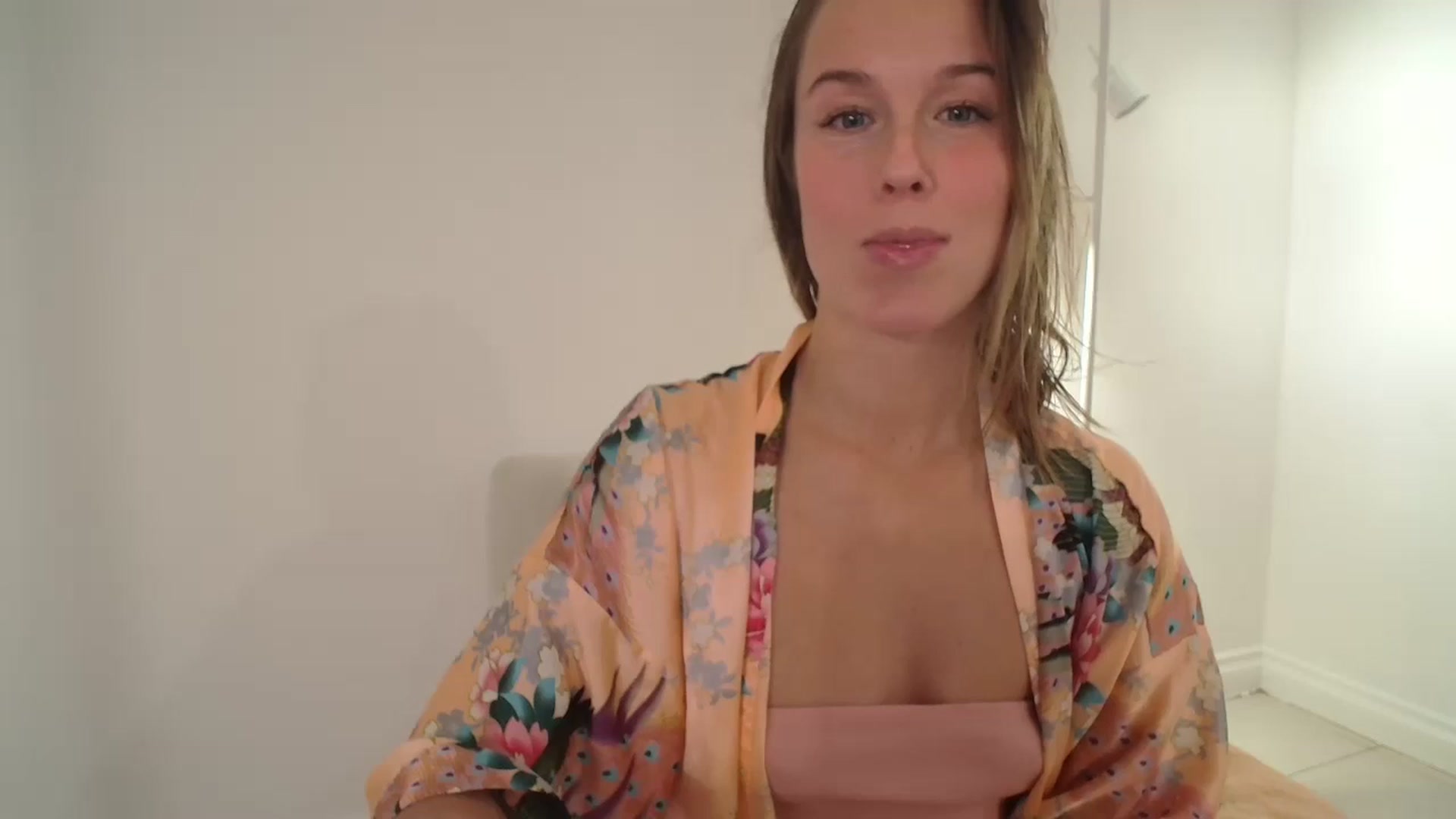 Gallery image thumbnail from CammyCaptain's myfreecams stream on, 12/11/2024, 18:24 image 1 of 20