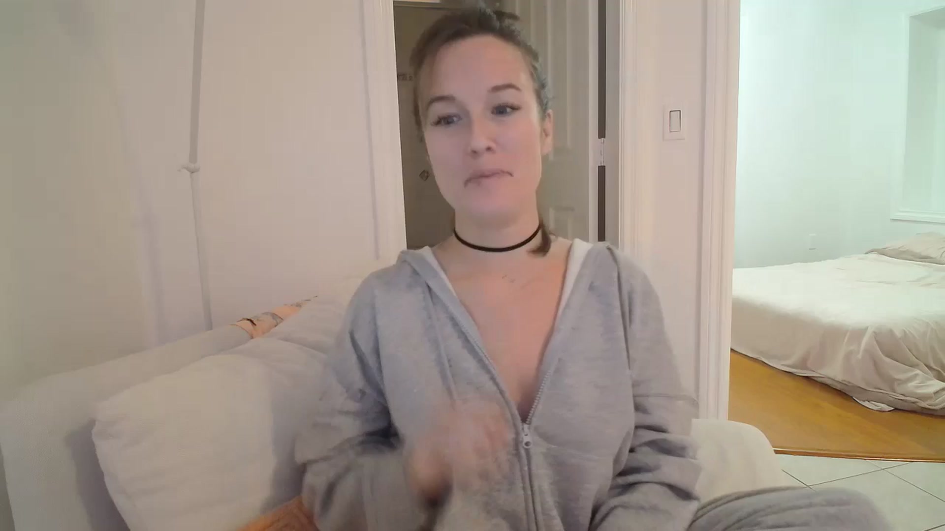 Gallery image thumbnail from CammyCaptain's myfreecams stream on, 01/04/2025, 16:43 image 6 of 20