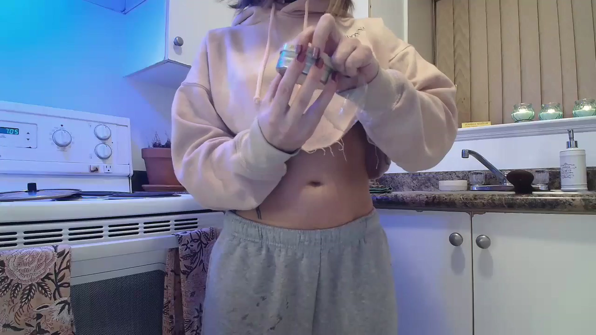 Gallery image thumbnail from CammyCaptain's myfreecams stream on, 01/05/2025, 03:34 image 7 of 20