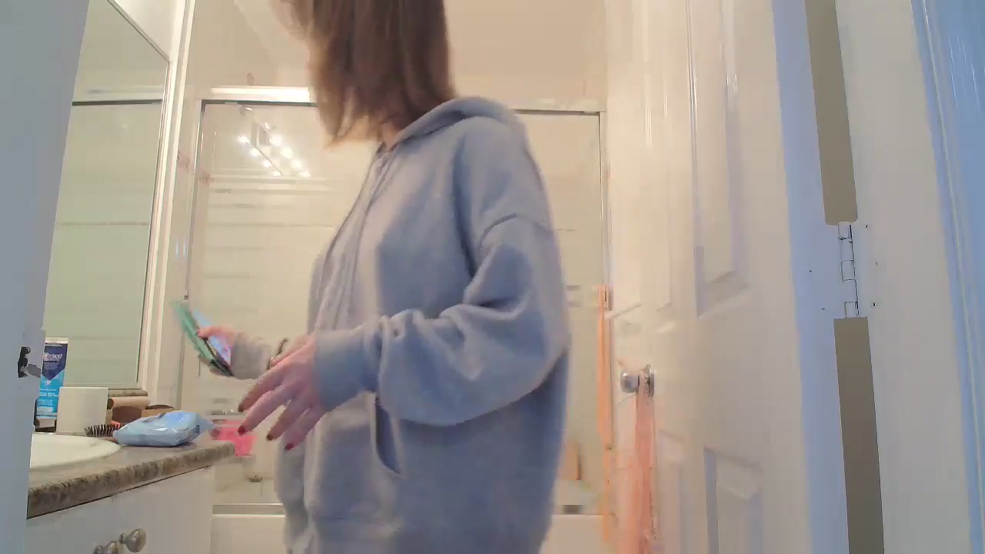 Gallery image thumbnail from CammyCaptain's myfreecams stream on, 01/06/2025, 17:57 image 12 of 20