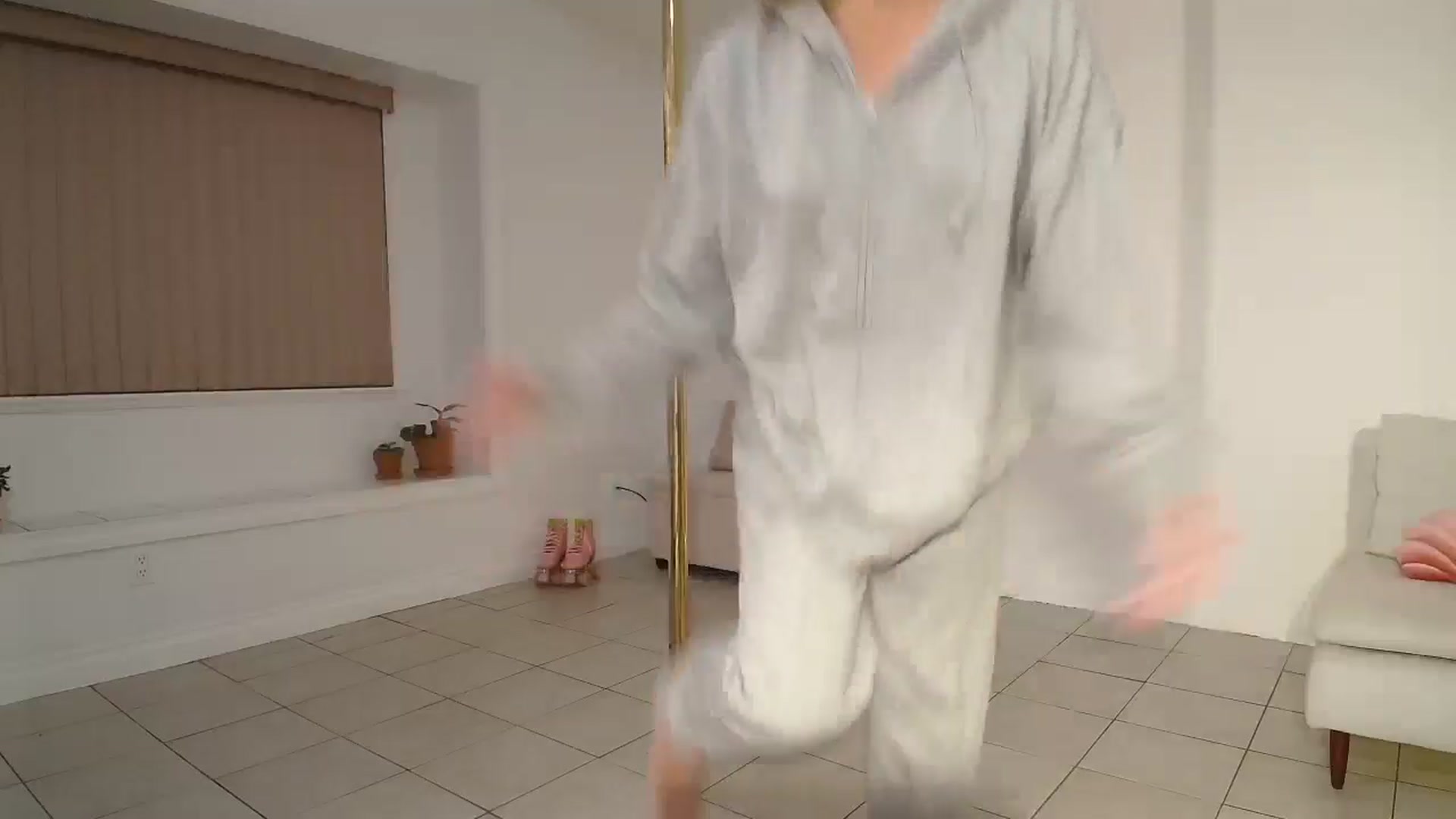 Gallery image thumbnail from CammyCaptain's myfreecams stream on, 01/14/2025, 24:58 image 15 of 20