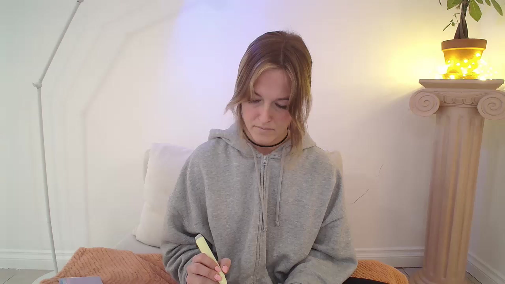 Gallery image thumbnail from CammyCaptain's myfreecams stream on, 01/16/2025, 24:41 image 20 of 20